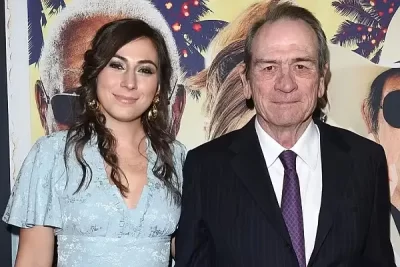 Tommy Lee Jones e sua filha Victoria Jones em 2017
